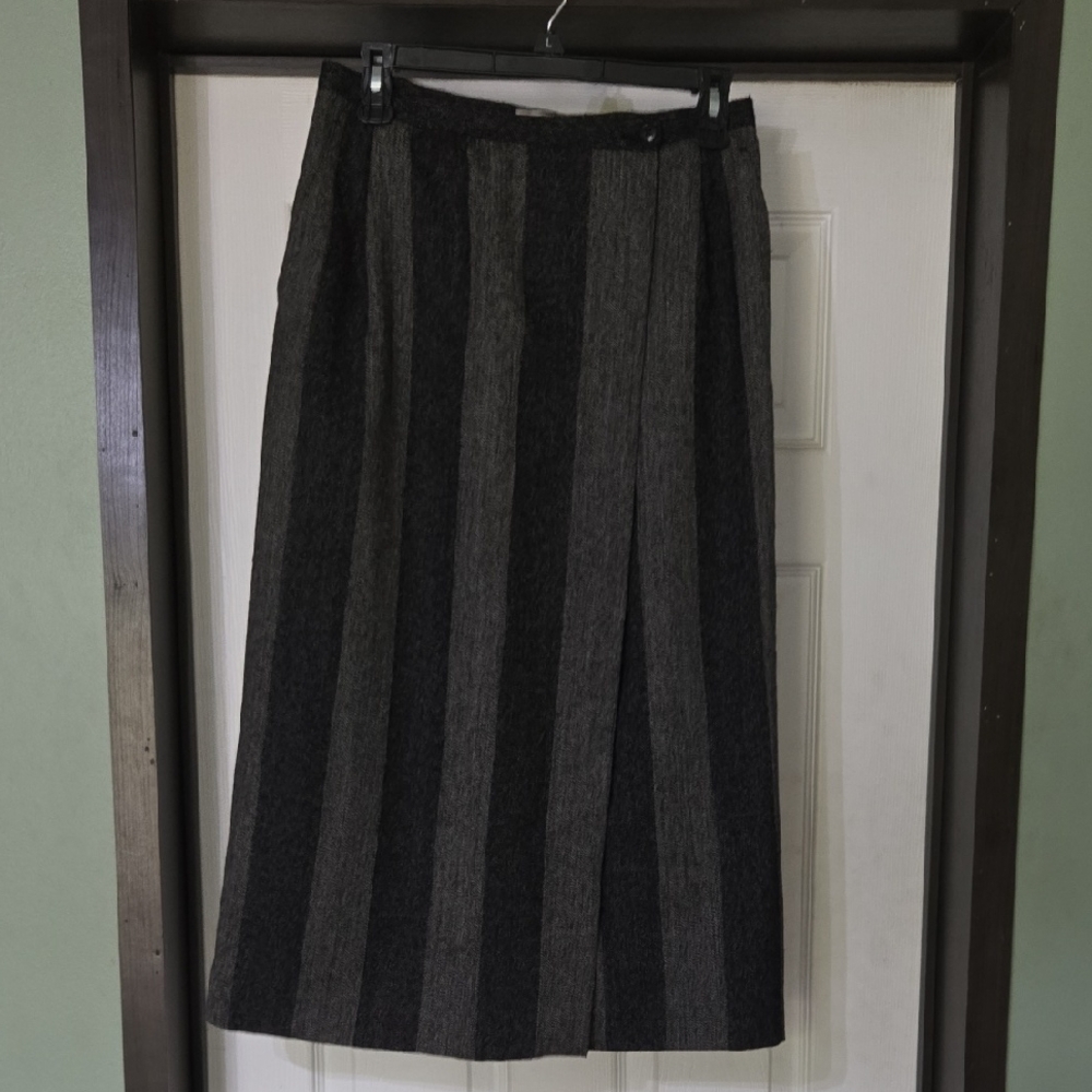 Giorgio Armani Black and Gray Pencil Skirt Sz 44